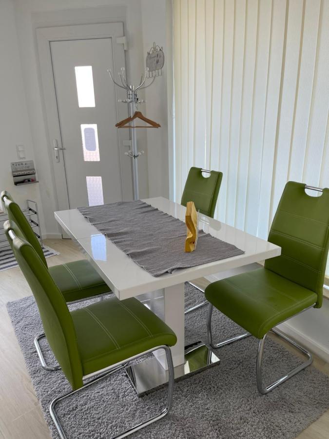 Near Holstentor Modern Apartment Near The Center With Wifi Lubeka Zewnętrze zdjęcie